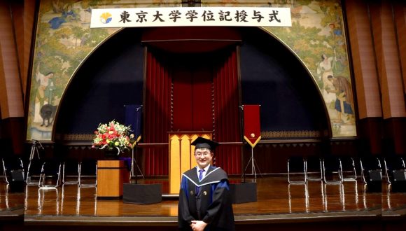 日中笹川医学奖学金项目攻读学位型研究员取得了东京大学博士学位！